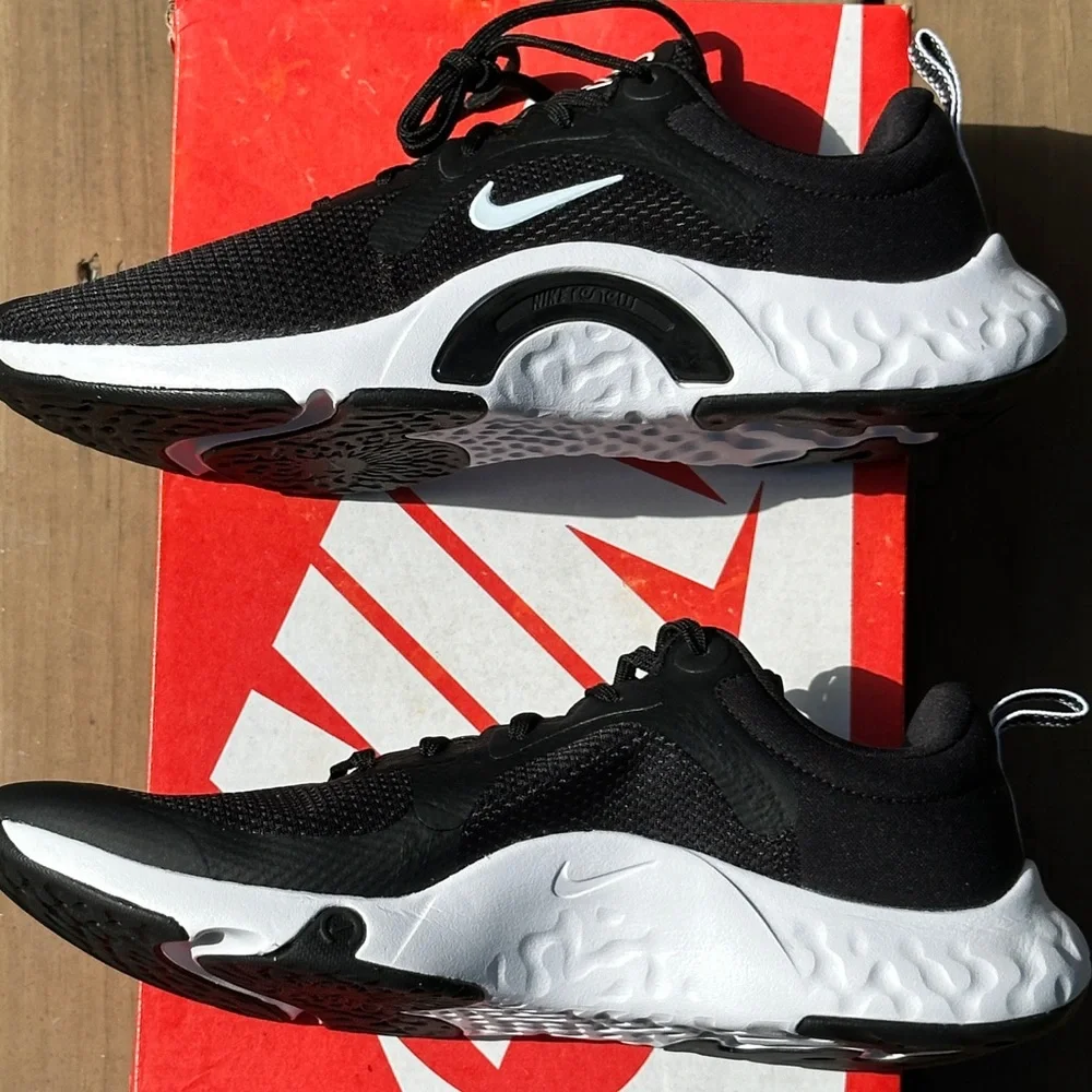 Nike Renew In-Season Black Casual Running Workout Sneaker - US Womens 9 NEW